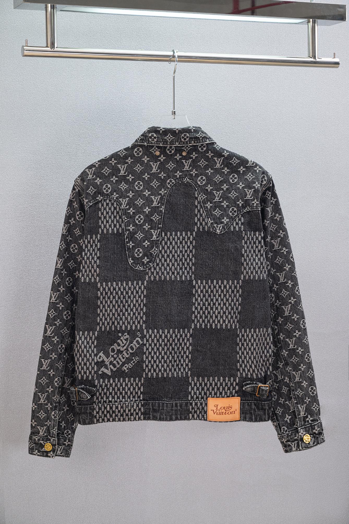Louis Vuitton  Casual Outerwear