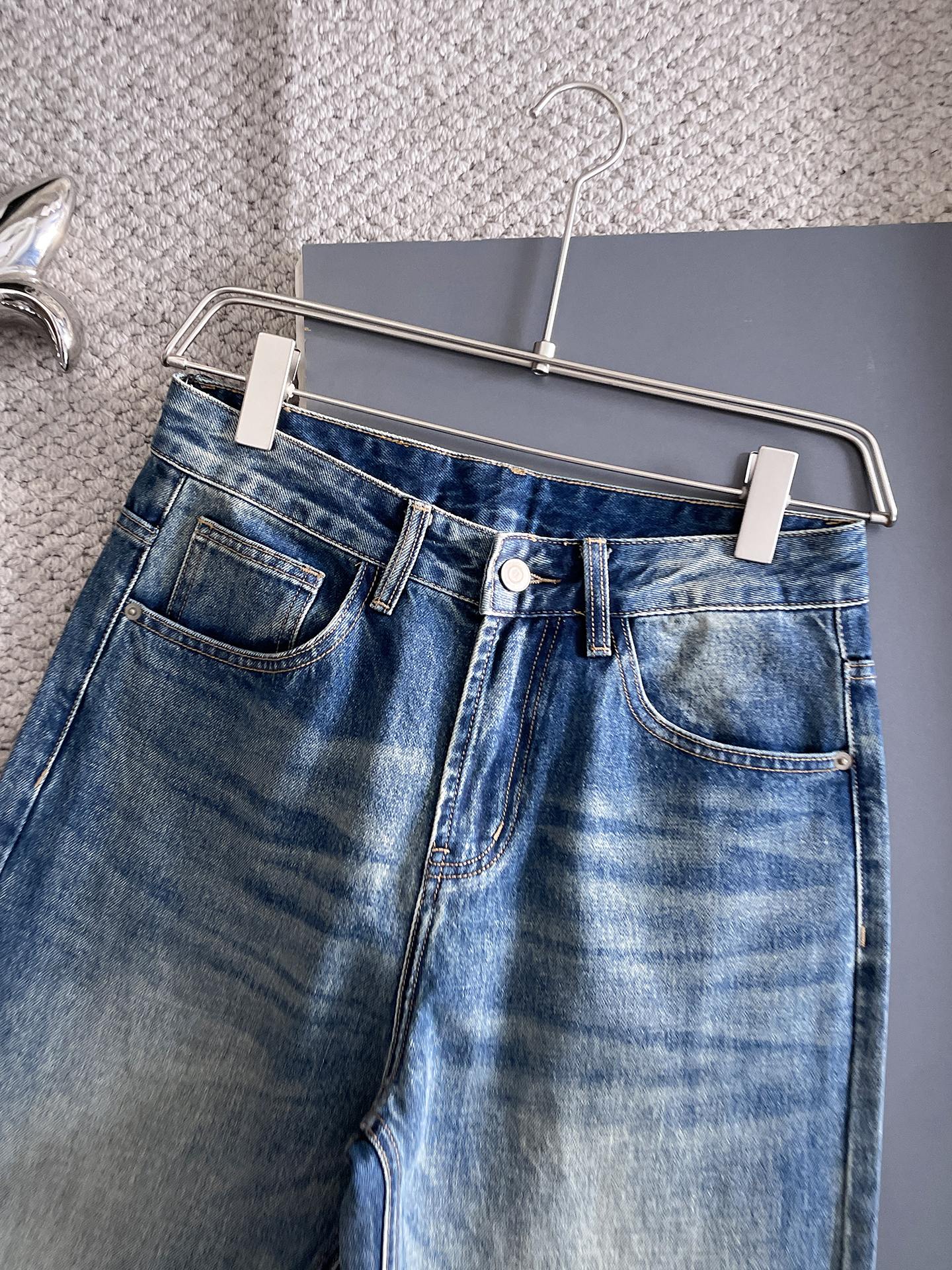 Louis Vuitton Jeans