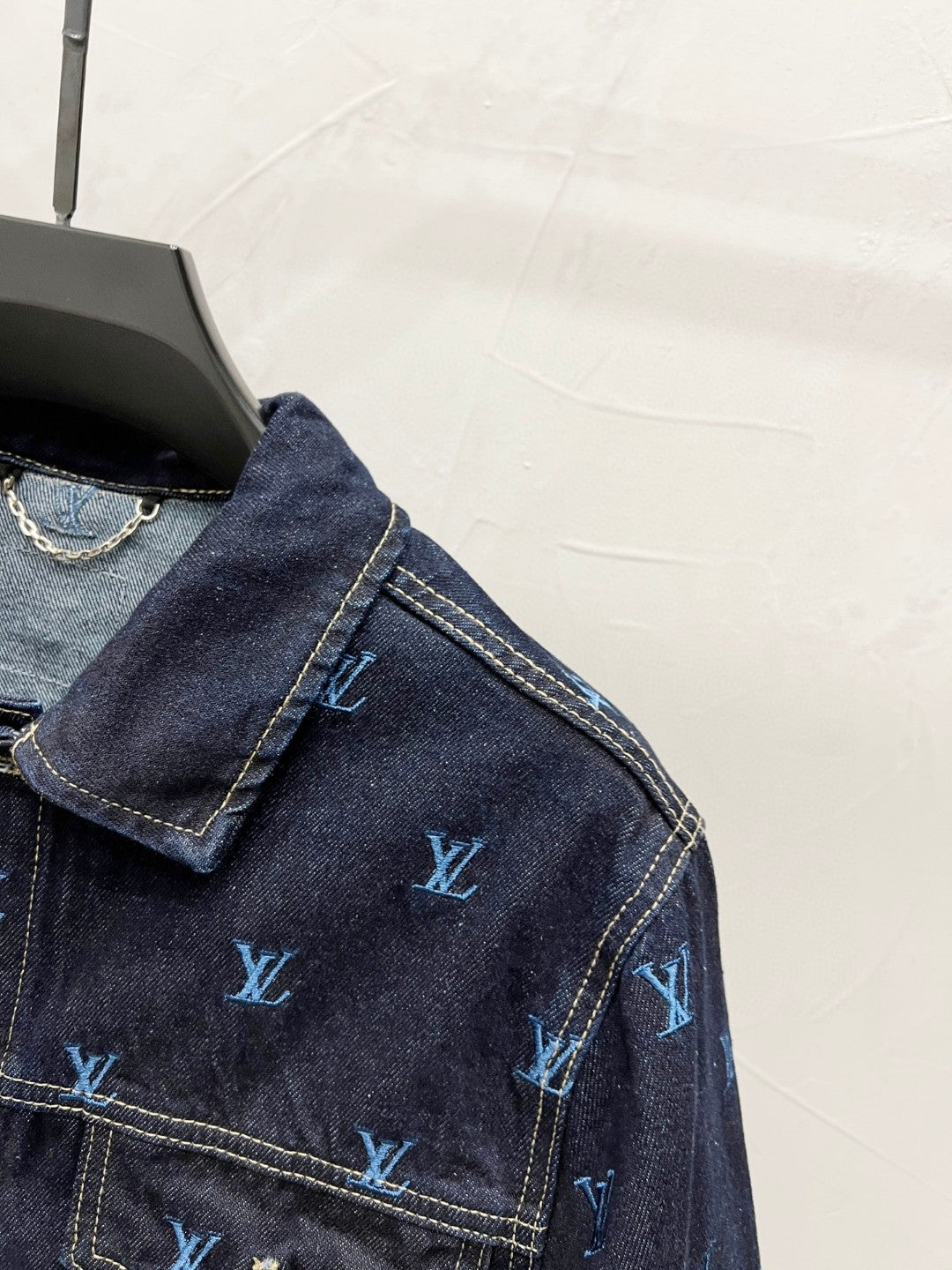 Louis Vuitton  Casual Outerwear