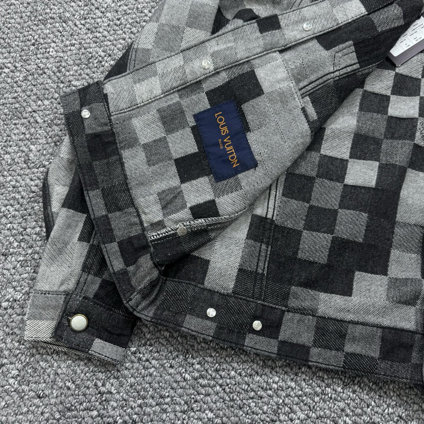 Louis Vuitton  Casual Outerwear