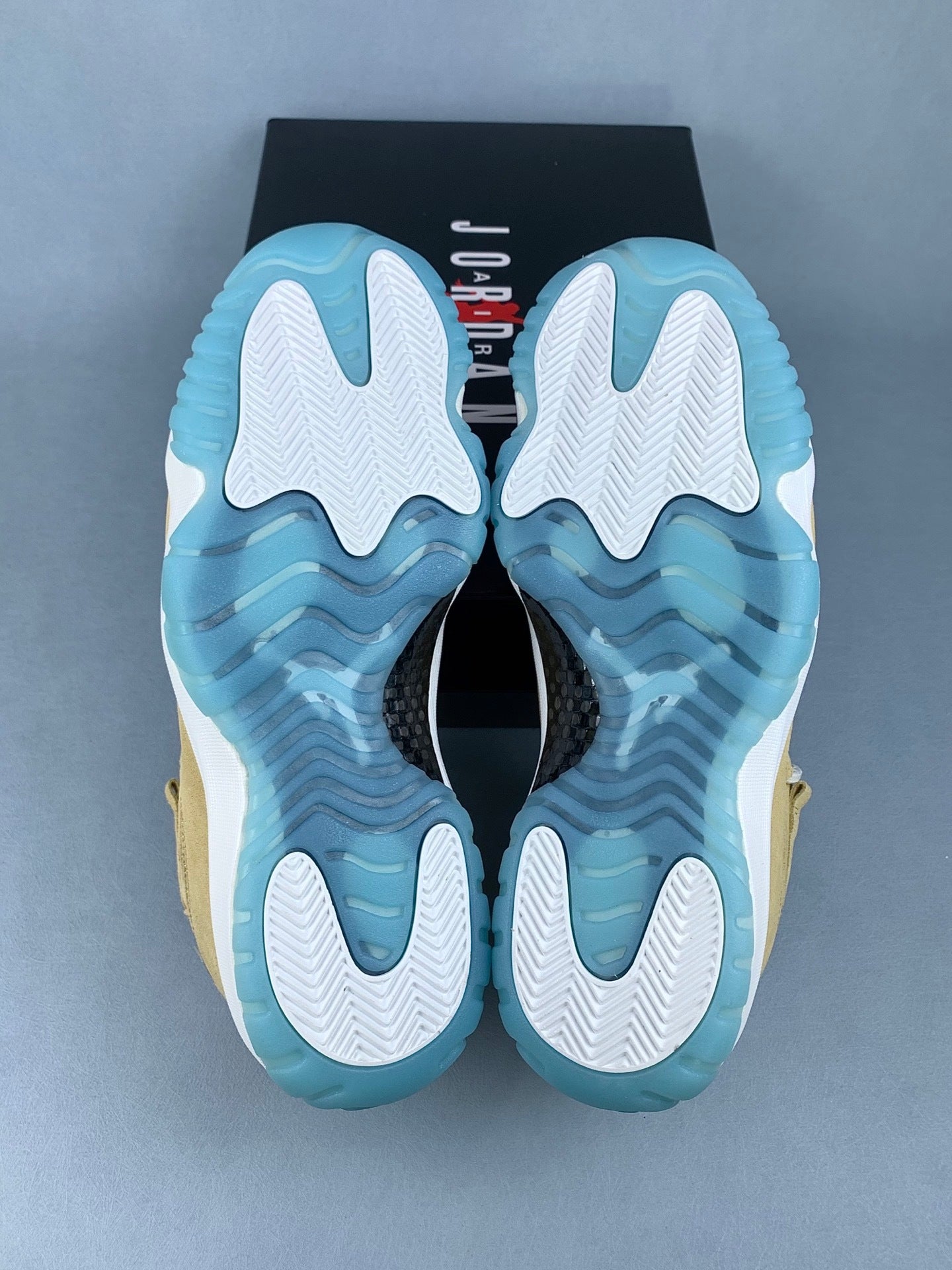 NIKE AJ11  Basketball Shoes